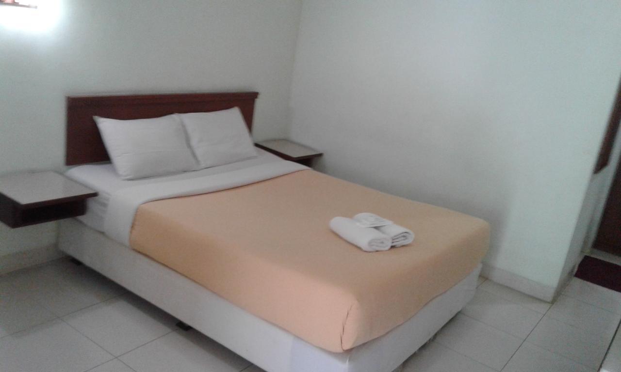 Pandu Lakeside Hotel Parapat Exterior foto