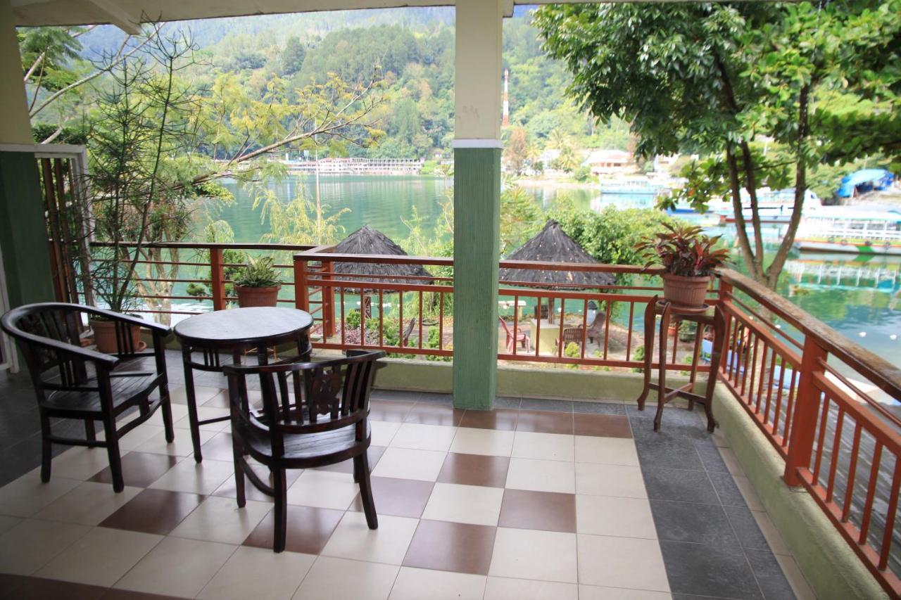 Pandu Lakeside Hotel Parapat Exterior foto