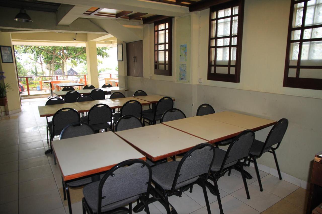 Pandu Lakeside Hotel Parapat Exterior foto