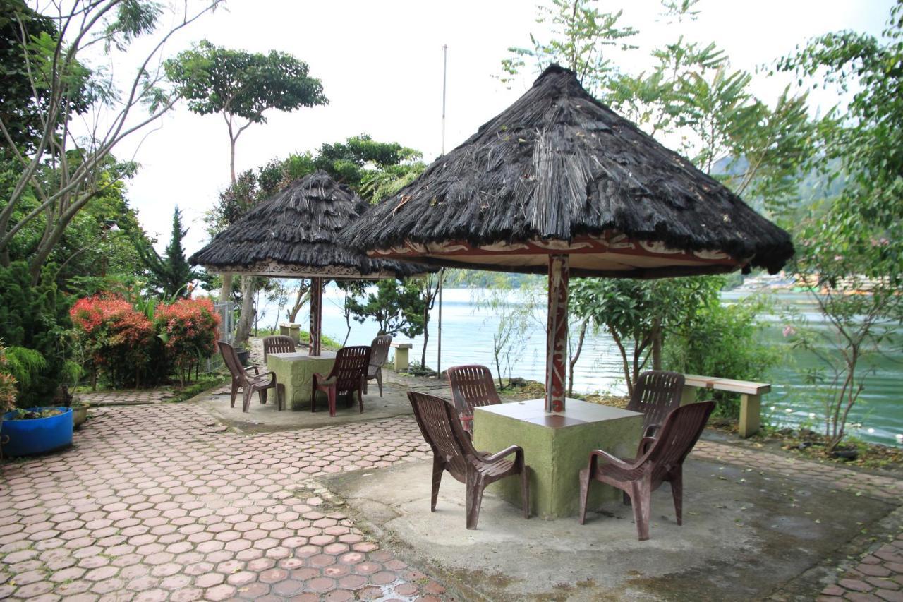Pandu Lakeside Hotel Parapat Exterior foto