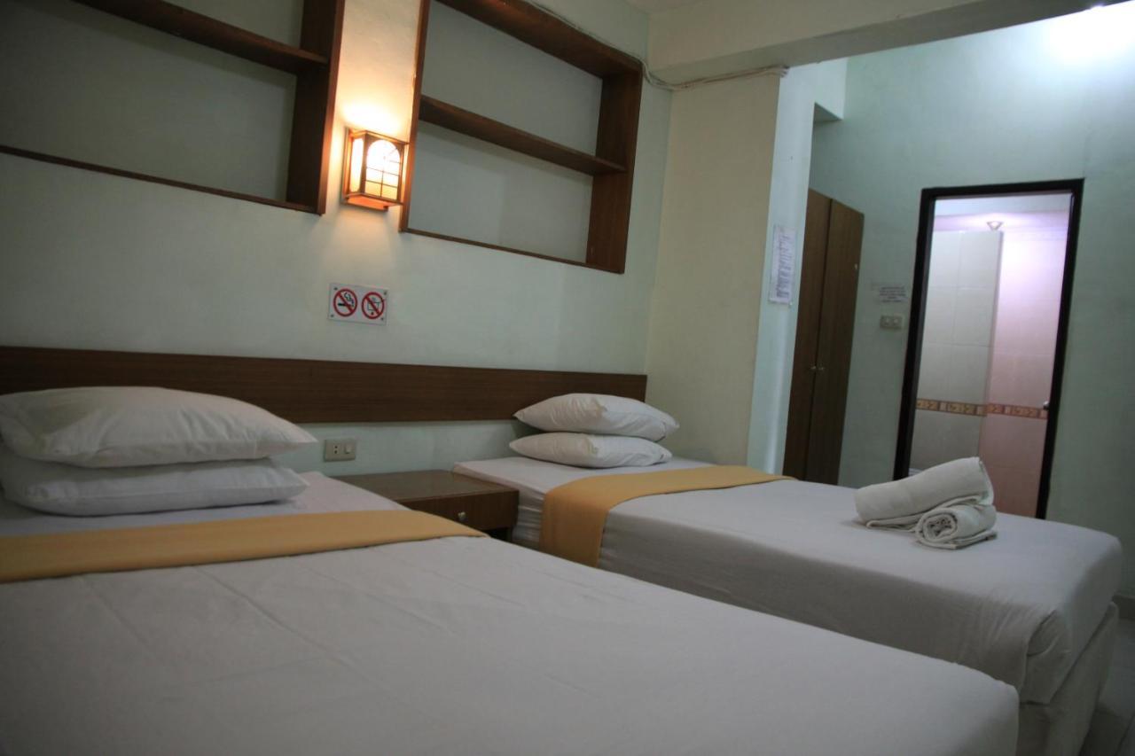 Pandu Lakeside Hotel Parapat Exterior foto